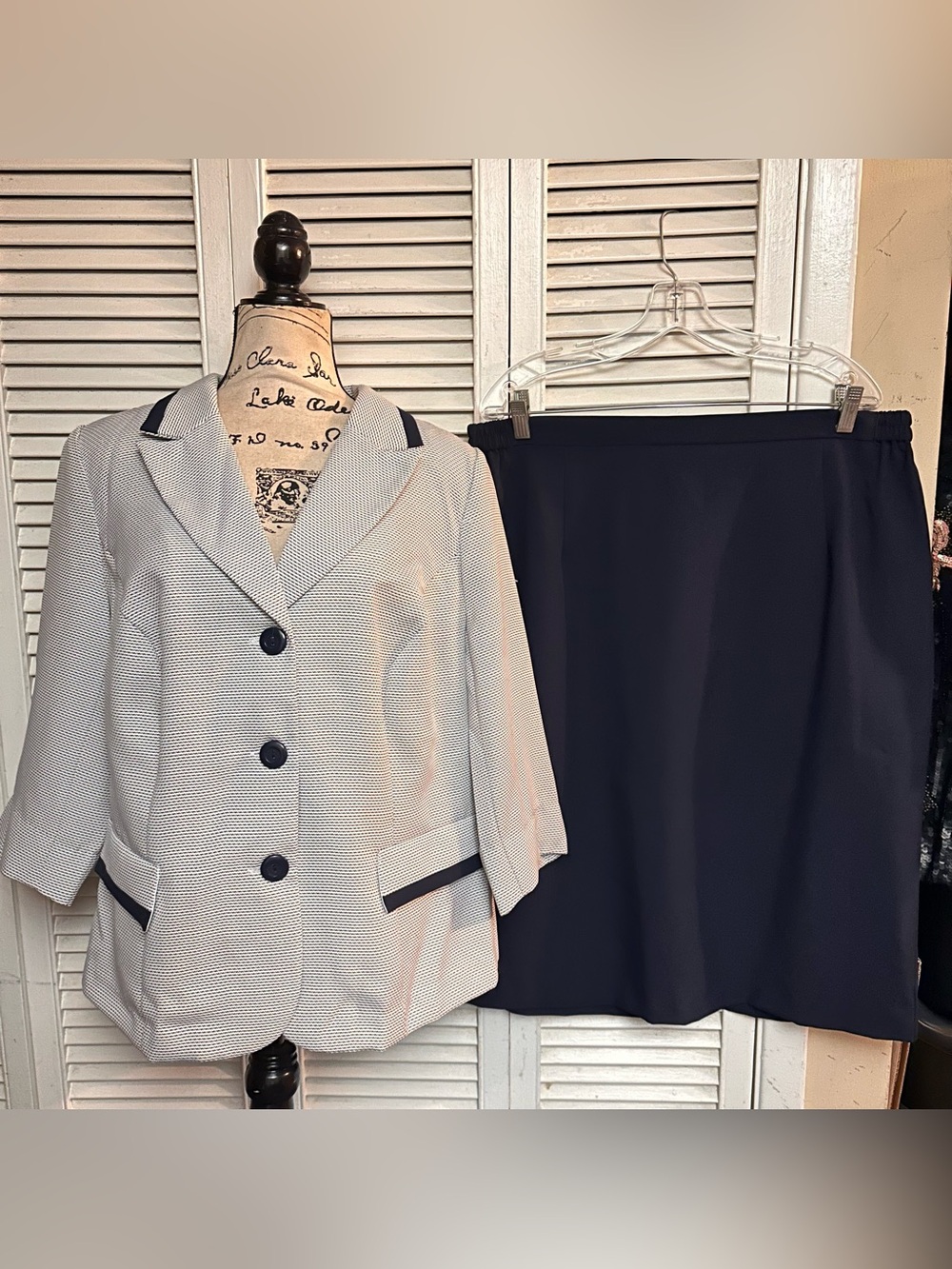 Danillo Plus Size Skirt Suit Size 16W - Navy And White In Color